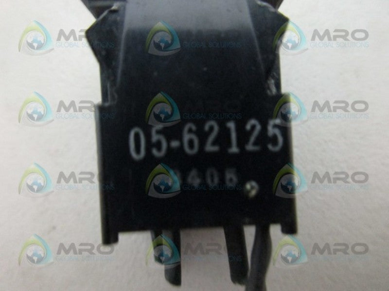 INDUSTRIAL MRO 05-62125 PUSH BUTTON (WHITE) *USED*