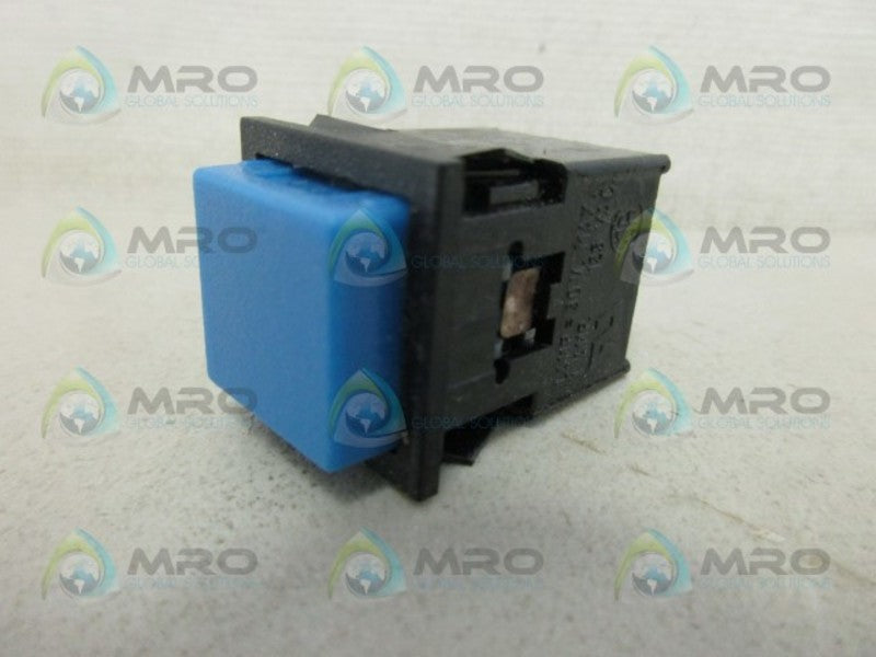 INDUSTRIAL MRO 05-62125 PUSH BUTTON (BLUE) *USED*