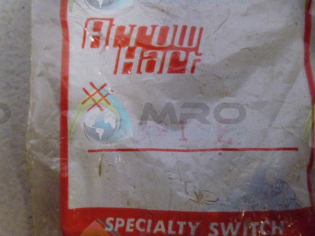 ARROW 3931 E SPECIALTY SWITCH *NEW IN BAG*