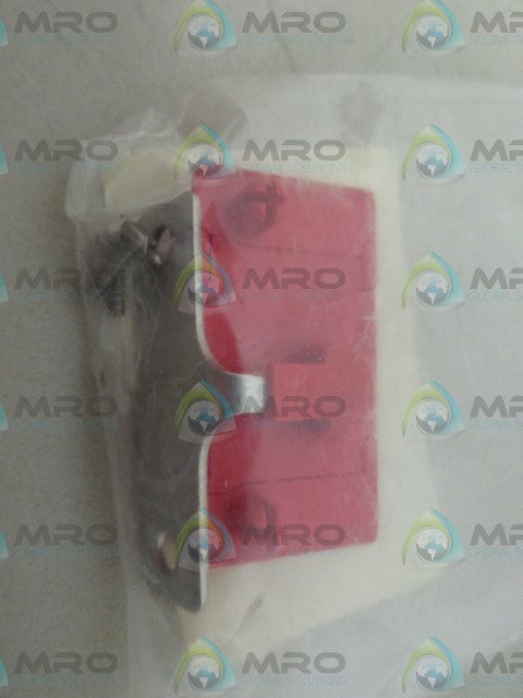 RS COMPONENTS 178-197 DOOR CATCH *NEW IN FACTORY BAG*