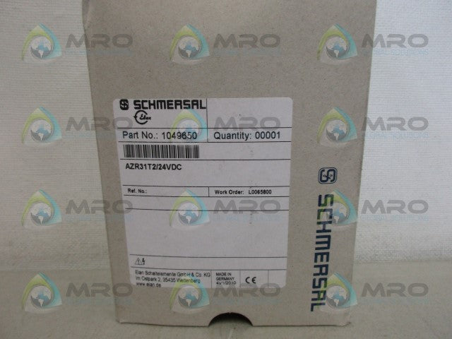 SCHMERSAL AZR31T2/24VDC SAFETY RELAY *NEW IN BOX*