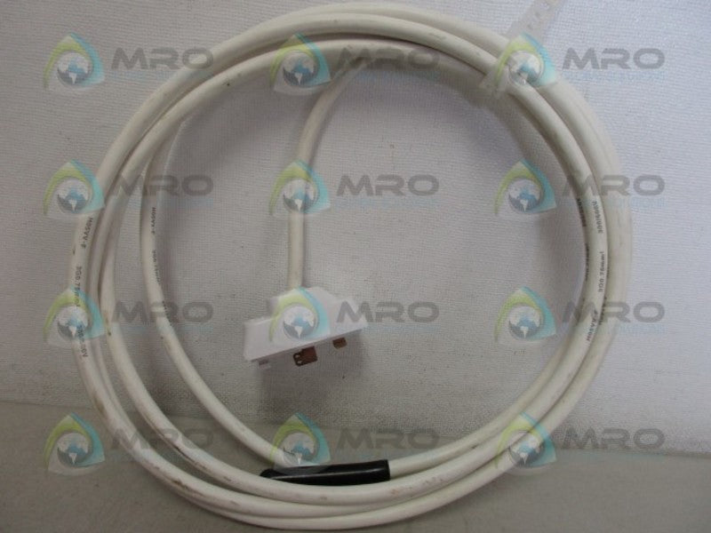 INDUSTRIAL MRO BS5733 POWER PLUG *NEW NO BOX*