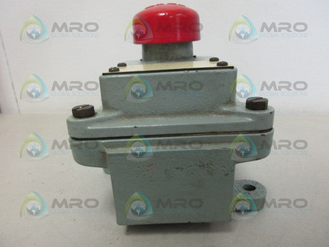 ALLEN WEST 78209 PUSH BUTTON STATION *USED*