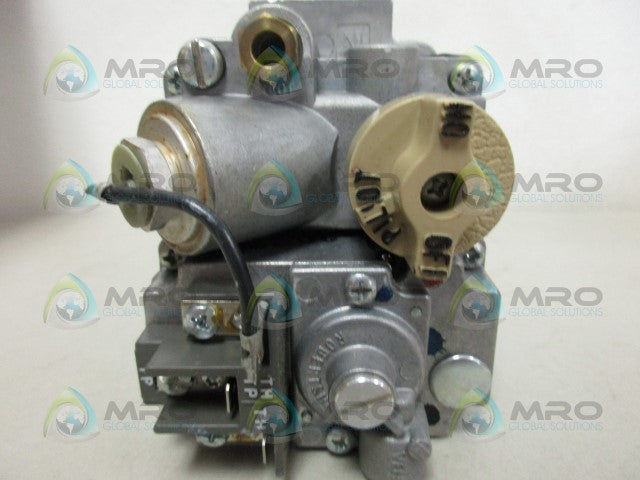 ROBERTSHAW 7000BMVR GAS VALVE *NEW IN BOX*