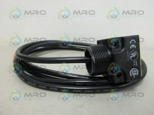 PEPPERL+FUCHS MPT11HD PHOTOAUTOMATION SENSOR *NEW IN BOX*