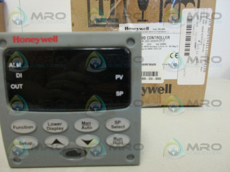 HONEYWELL DC3200-CB-100R-300-00000-00-0 CONTROLLER *NEW IN BOX*