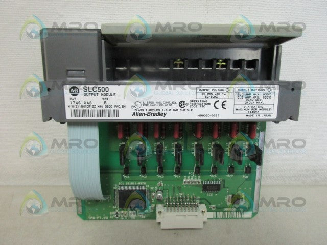 ALLEN BRADLEY SLC 500 1746-OA8 SER. B OUTPUT MODULE *USED*
