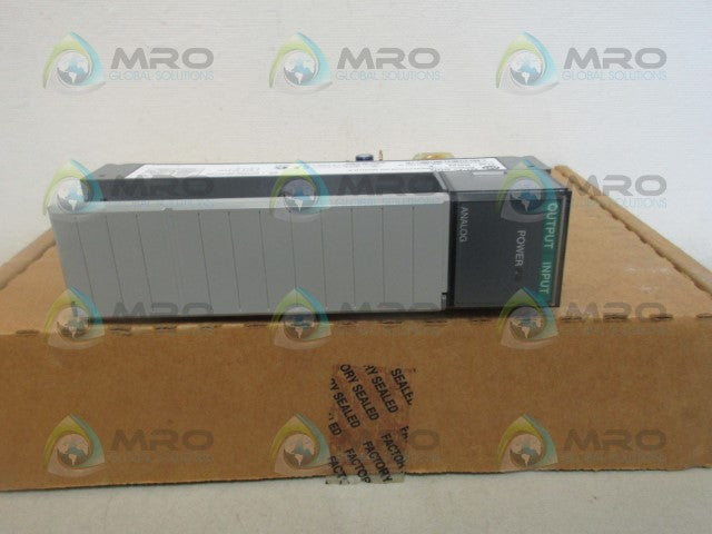 ALLEN BRADLEY 1746-NIO4V SER. A *NEW IN BOX*