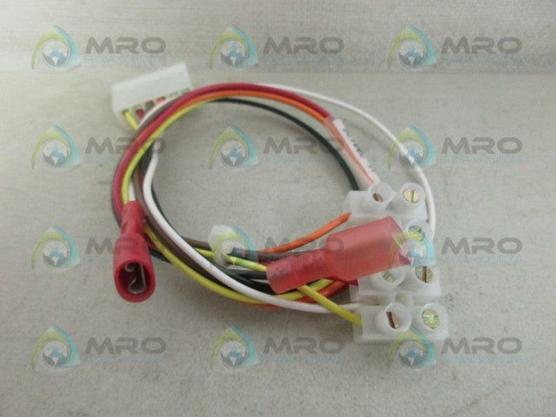 INDUSTRIAL MRO J1-200126 CONNECTOR *USED*