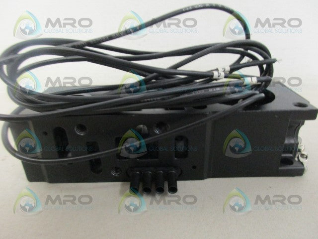 PARKER K142175 MANIFOLD ASSEMBLY *NEW IN BOX*
