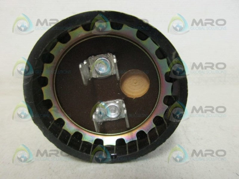 AEROVOX PSU10835 CAPACITOR *NEW IN BOX*
