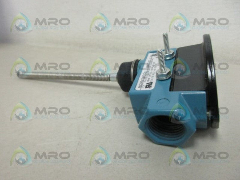 HONEYWELL BZV6-2RN18 WOBBLE LIMIT SWITCH *NEW IN BOX*