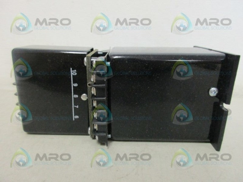 ISSC 1014UL-1B2DSP24 TIMER *NEW IN BOX*