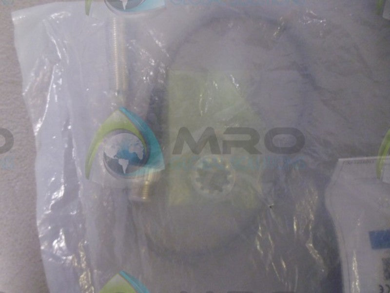 OMRON E2E-X3D1-M1GJ PROXITIMITY SWITCH *NEW IN BOX*