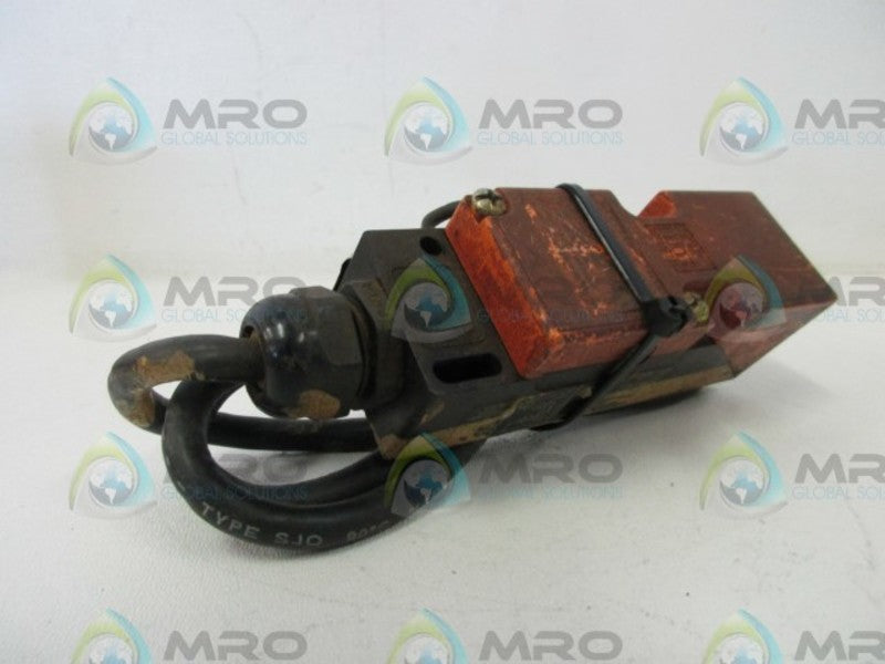 IFM EFECTOR IME2015 BFB0A/IM0012 INDUCTIVE PROXIMITY SENSOR UNMP