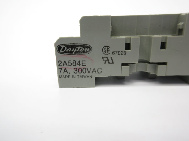 DAYTON 2A584E 300VAC 7A NSNP