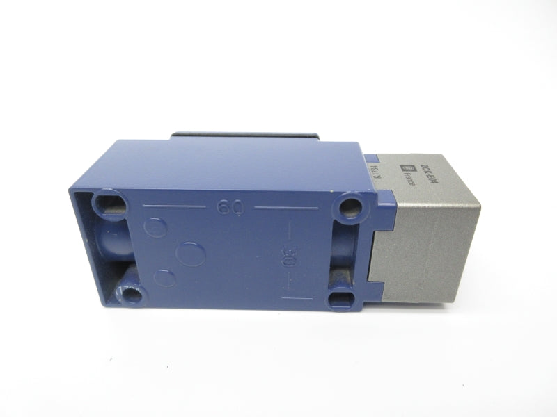 TELEMECANIQUE ZCKJ404H7 240V 3A NSMP