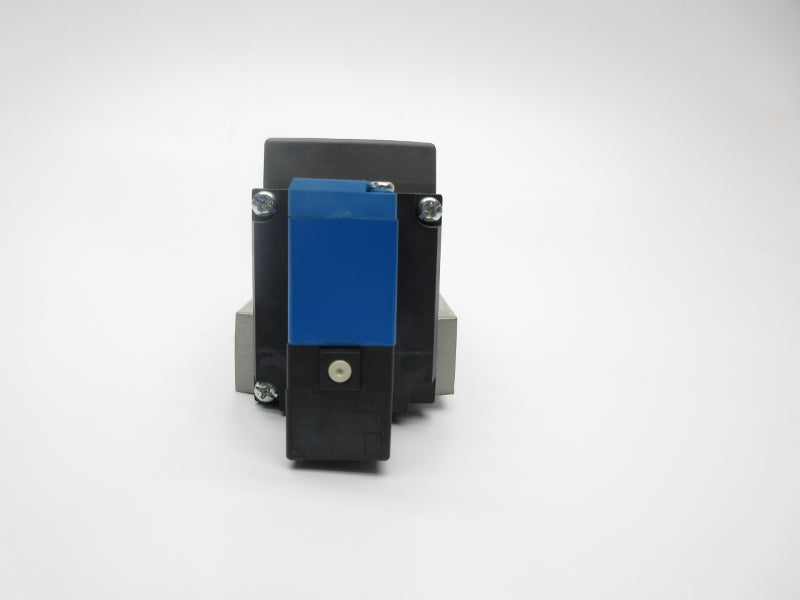 SMC VSR8-10-FJG-D-3EZ-V1 24VDC 0.075A 142PSI NSNP