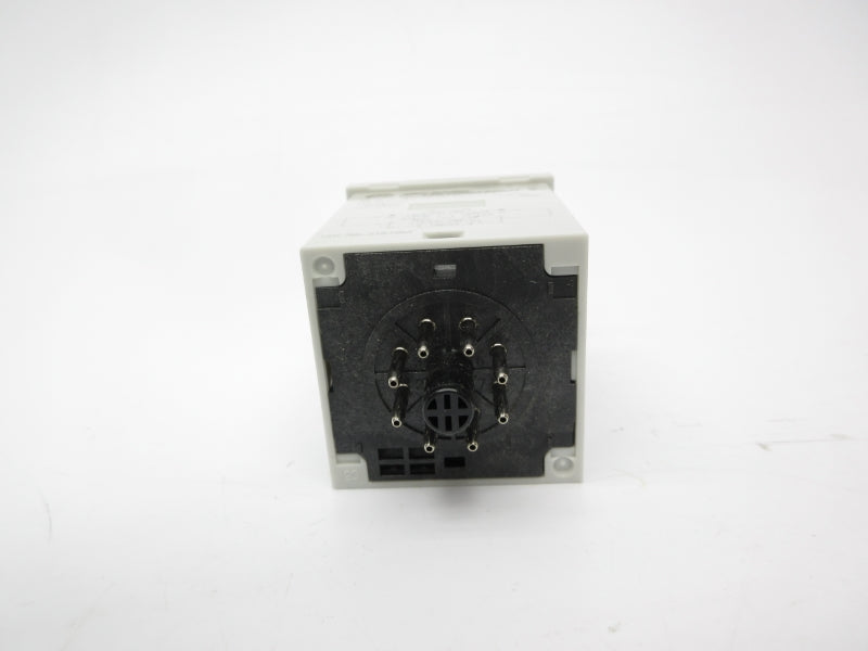 ALLEN BRADLEY 700-HRM12TA17 SER. D 100-240VAC 0.05S-300H (WH) NSMP