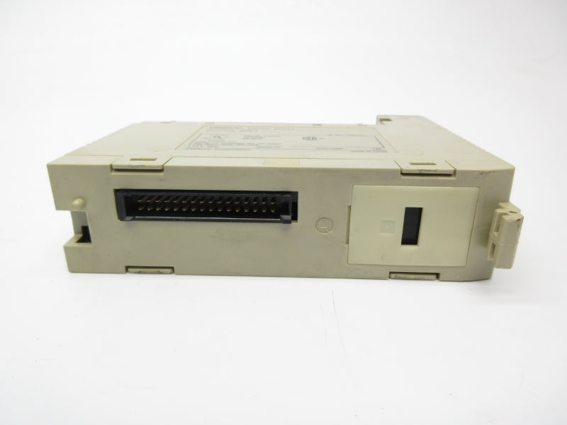 OMRON C200H-OC221 250VAC 2A NSNP