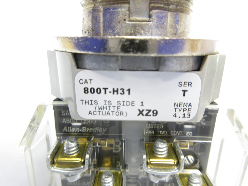 ALLEN BRADLEY 800T-H31 SER. T (NO KEY) (AS PICTURED) NSNP