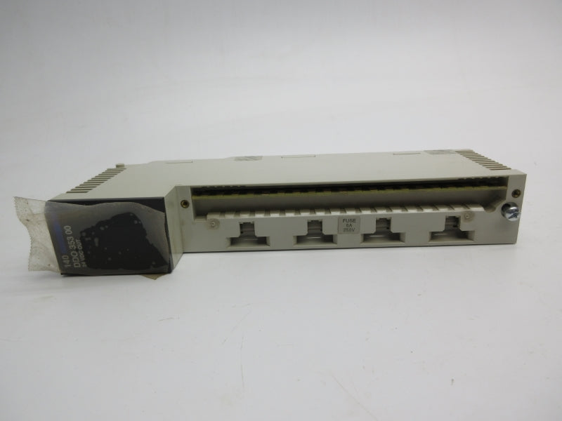 SCHNEIDER AUTOMATION 140DDO35300 24VDC (AS PICTURED) NSNP