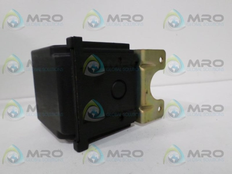 UNITED ELECTRIC J300D PRESSURE SWITCH  NSNP