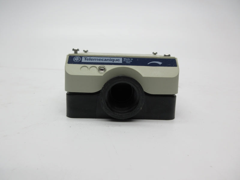 TELEMECANIQUE XSDA400519H7 24-240V NSMP