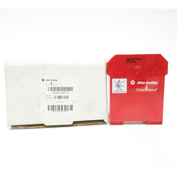 ALLEN BRADLEY 440N-S32013 SER. A 24VAC/DC (WH) NSMP