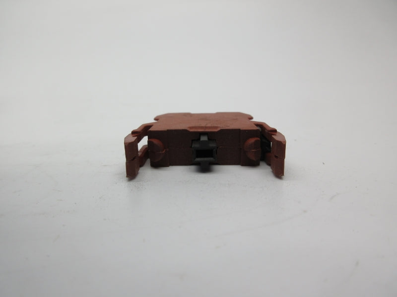 SIEMENS 3SB1400-0B 230V 6A (PKG OF 20) NSMP