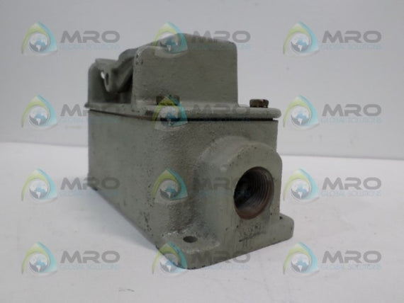 GENERAL ELECTRIC CR2940-NJ202A PUSHBUTTON CONTROL STATION * USED *