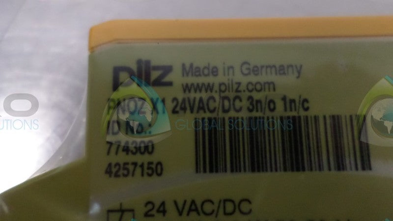 PILZ PNOZX124VAC/DC3n/o1n/c 774300 SAFETY RELAY * NEW IN ORIGINAL PACKAGE *