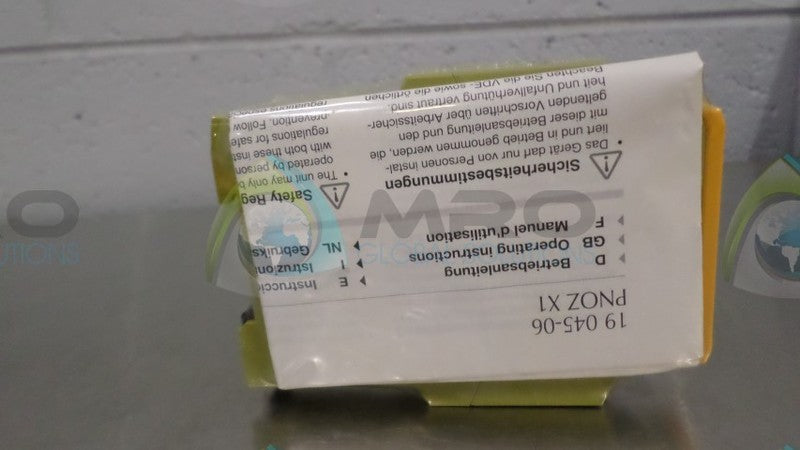 PILZ PNOZX124VAC/DC3n/o1n/c 774300 SAFETY RELAY * NEW IN ORIGINAL PACKAGE *