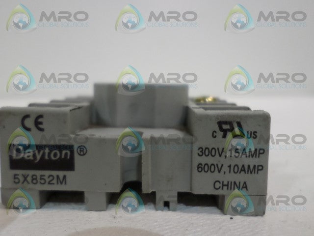 DAYTON 5X852M RELAY SOCKET *NEW NO BOX*
