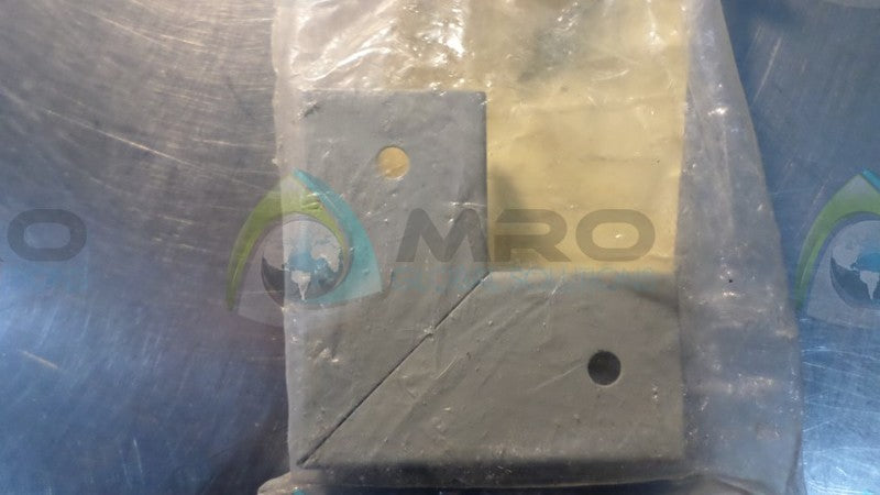 WIREMOLD G2011 * NEW IN FACTORY BAG *