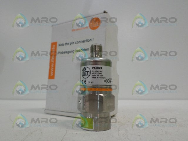 IFM EFECTOR PA3029 PRESSURE SENSOR *NEW IN BOX*