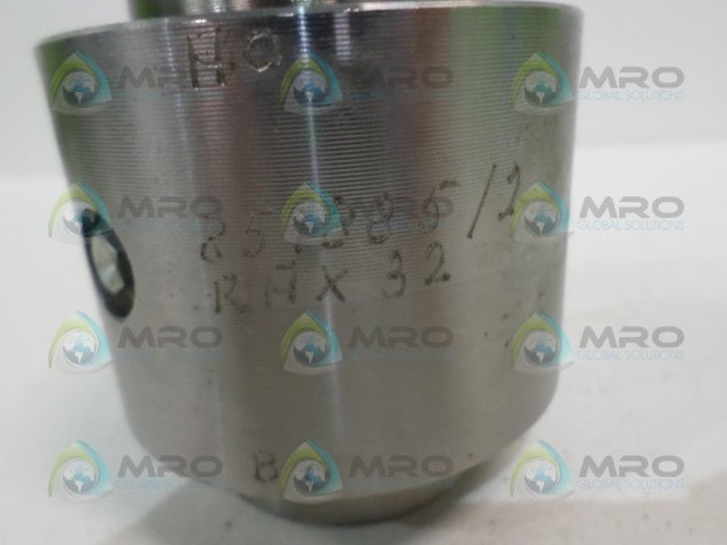 INDUSTRIAL MRO 851885/2 COUPLING *NEW NO BOX*