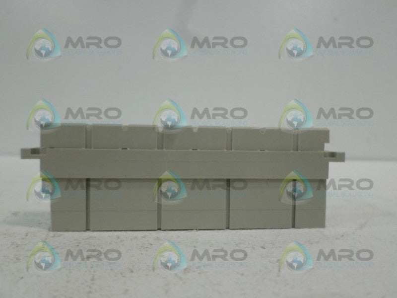 INDUSTRIAL MRO D-0906015287 CONNECTOR *NEW NO BOX*