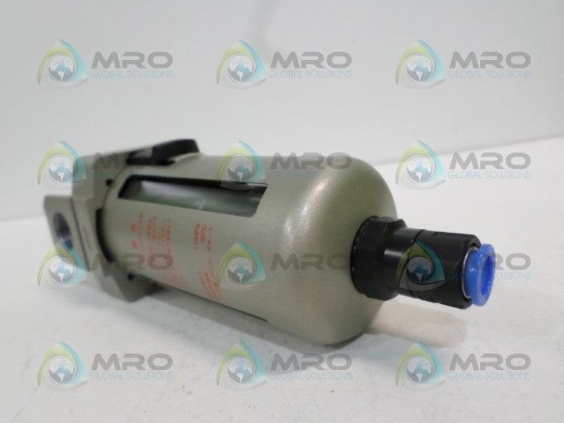 SMC AFD40-F04D REGULATOR/FILTER *NEW NO BOX*