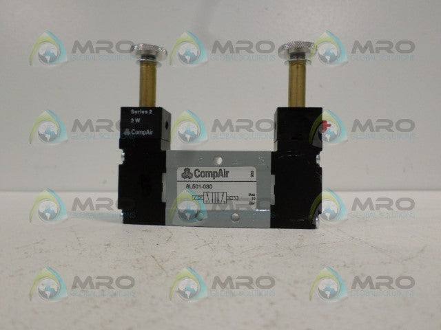 COMPAIR 8L501-030 PNEUMATIC VALVE *NEW NO BOX*