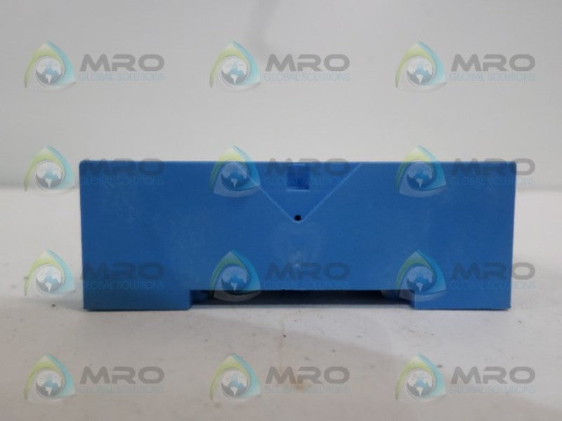 FINDER 90.72 RELAY BASE *NEW NO BOX*