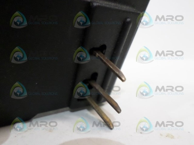 INDUSTRIAL MRO CLASS FLC AXE08 OVERLOAD RELAY *USED*