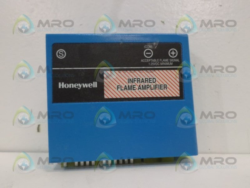 HONEYWELL R7852A1001 FLAME AMPLIFIER *USED*