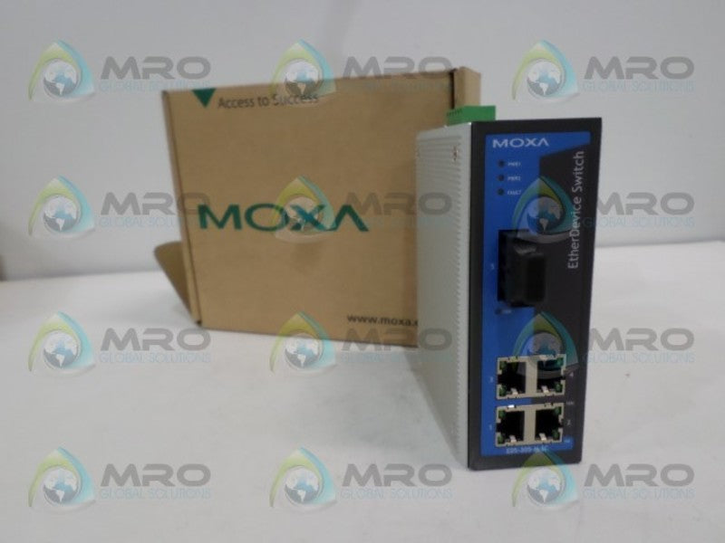MOXA EDS-305-M-SC ETHERNET SWITCH *NEW IN BOX*