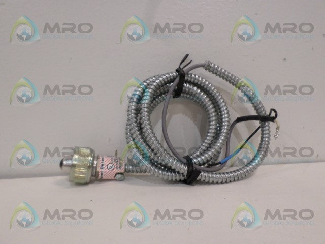 HONEYWELL C7915A1028 INFRARED FLAME DETECTOR *NEW NO BOX*