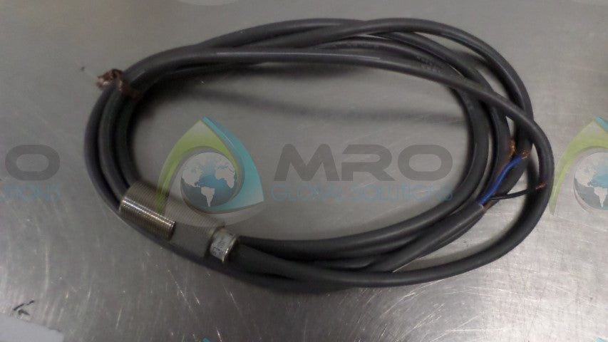 OMRON TL-X5E2 *NEW NO BOX*