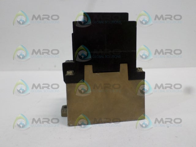 ALLEN BRADLEY 700-P200A4 SER. A CONVERTIBLE CONTACT CONTROL RELAY *USED*