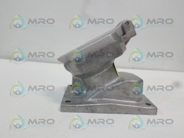 CROUSE-HINDS ENR5201 DELAYED ACTION RECEPTACLE *NEW NO BOX*