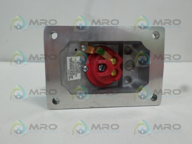CROUSE-HINDS ENR5201 DELAYED ACTION RECEPTACLE *NEW NO BOX*