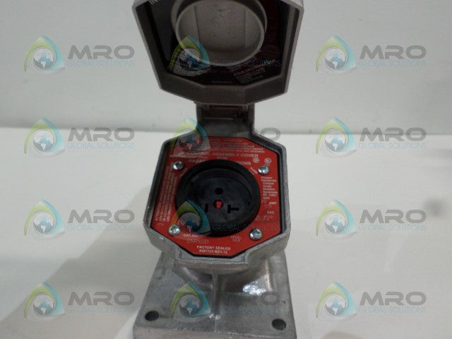 CROUSE-HINDS ENR5201 DELAYED ACTION RECEPTACLE *NEW NO BOX*